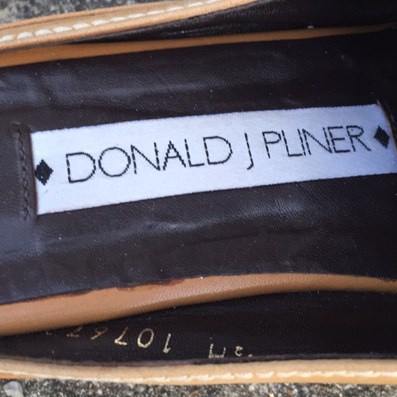 Donald J. Pliner Stack Shoes - Picture 6 of 6